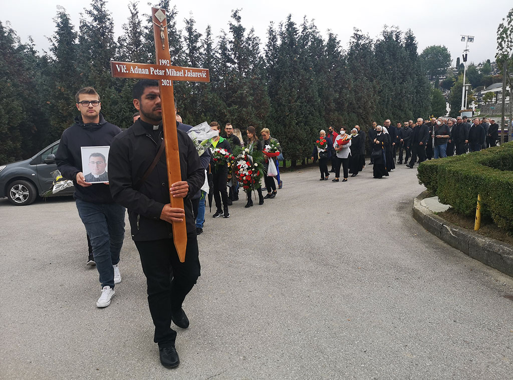 SAHRANJEN VLČ. ADNAN JAŠAREVIĆ 6 foto 15 1